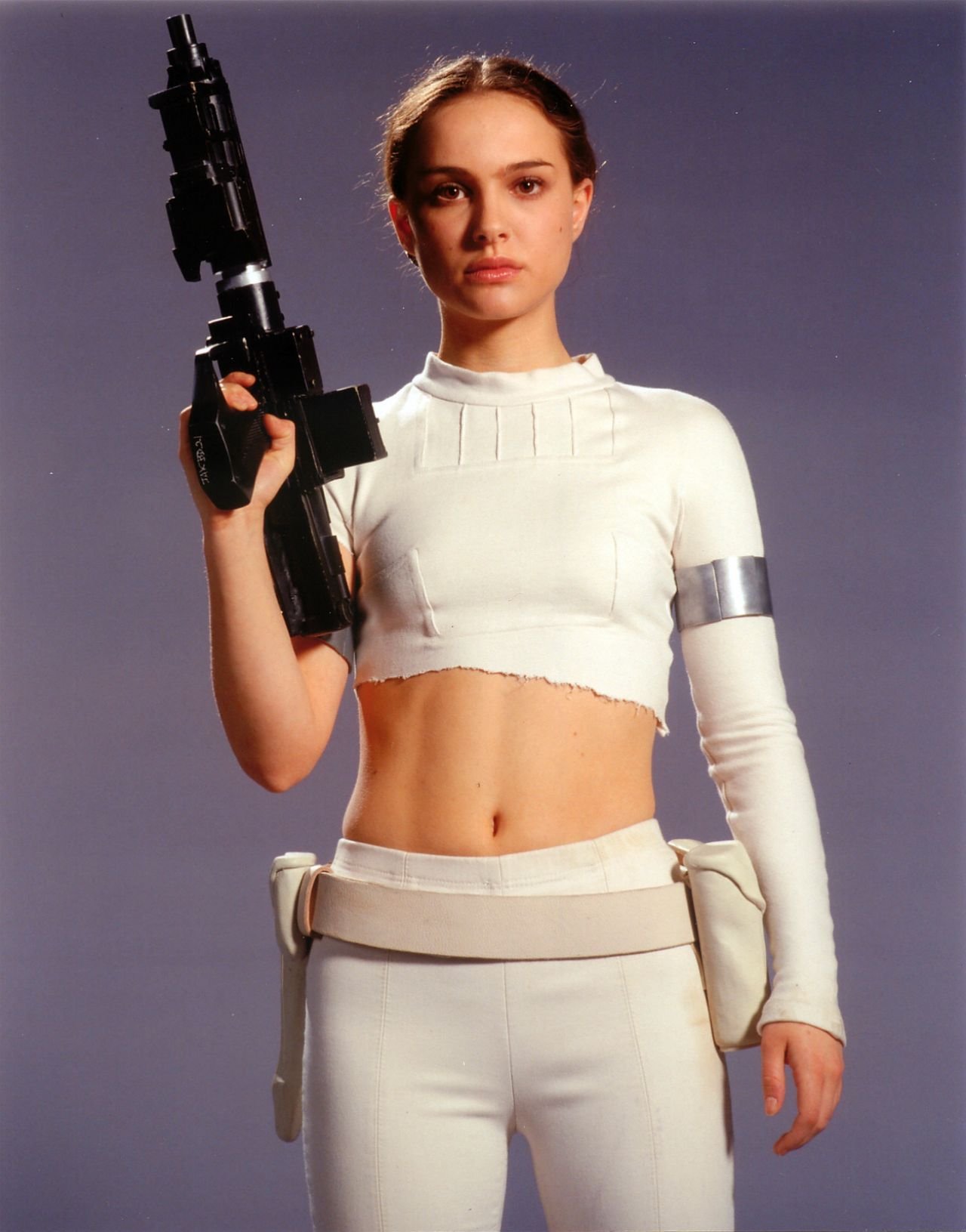 natalie-portman-star-wars-episode-ii-attack-of-the-clones-promoshoot-23.jpg.04b135638c66d8fa284d8be92b0bee61.jpg