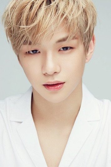 KANG DANIEL